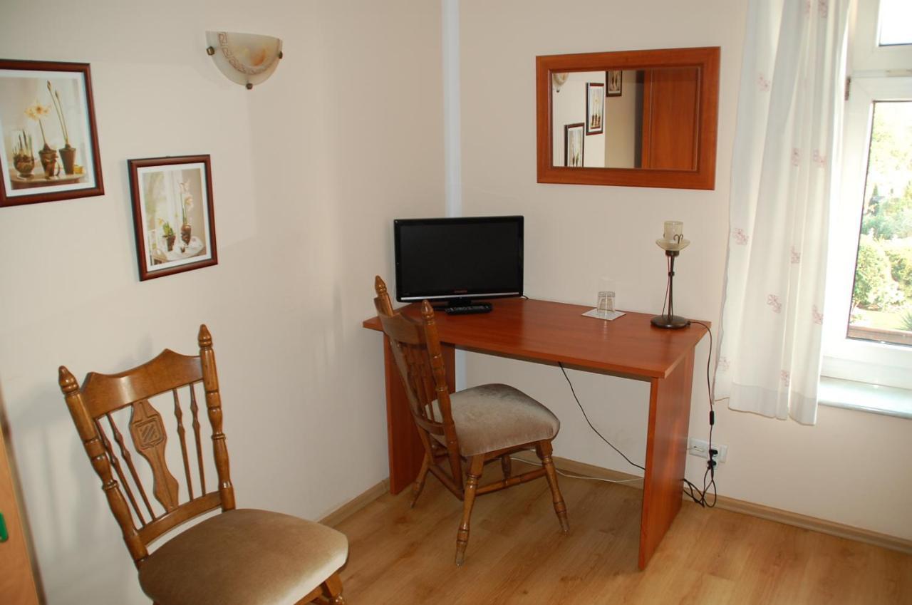 Koral Bed & Breakfast Koszalin Exterior photo