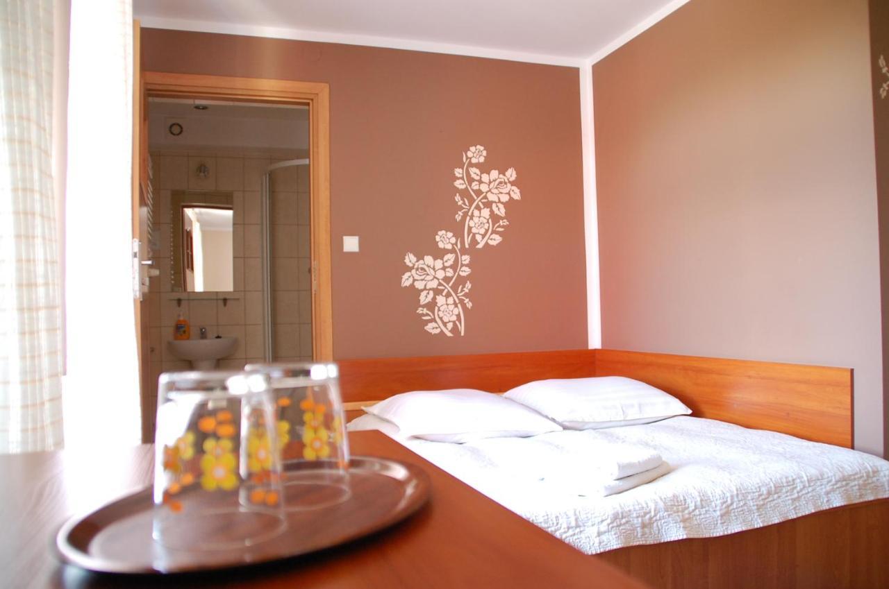 Koral Bed & Breakfast Koszalin Exterior photo